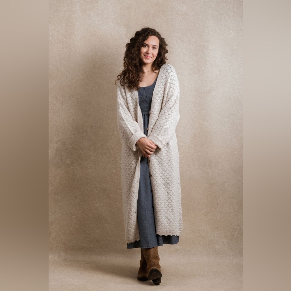 NWT Neuflora Candice Cardigan Cream/Ivory